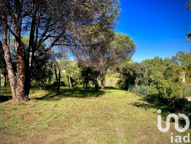 Terrain à bâtir à Grimaud (83310)