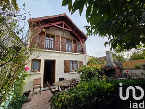 House at Carrières-sur-Seine (78420)