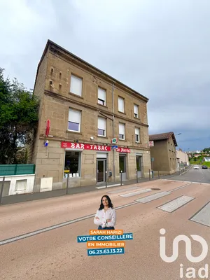 Building at Villars (42390)
