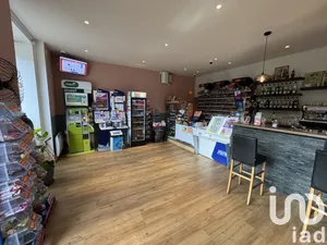 Building at Villars (42390)