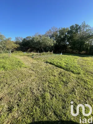Terrain à bâtir à Ussac (19270)