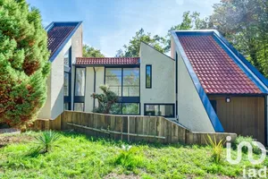 Architectural house in Carignan-de-Bordeaux (33360)