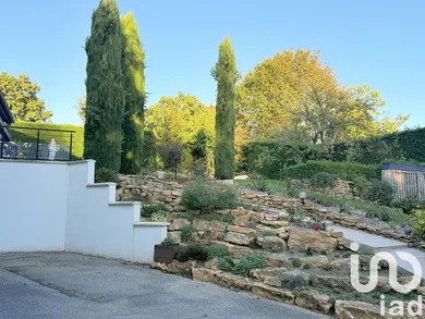 Traditional house in Ecully (69130)