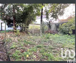 Building in Montereau-Fault-Yonne (77130)
