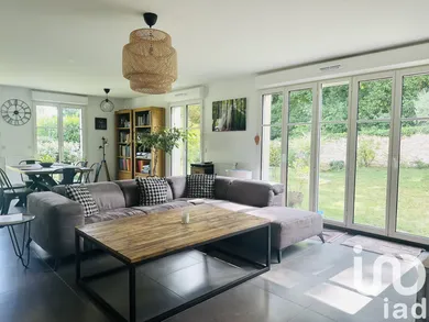 Apartment in Montmorency (95160)