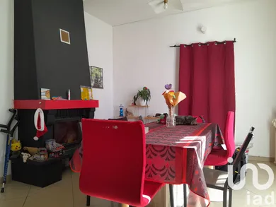 Maison traditionnelle à Les Églisottes-et-Chalaures (33230)