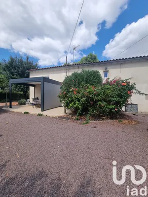 Maison à Azay-le-Brûlé (79400)