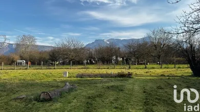 Building plot in Tullins (38210)