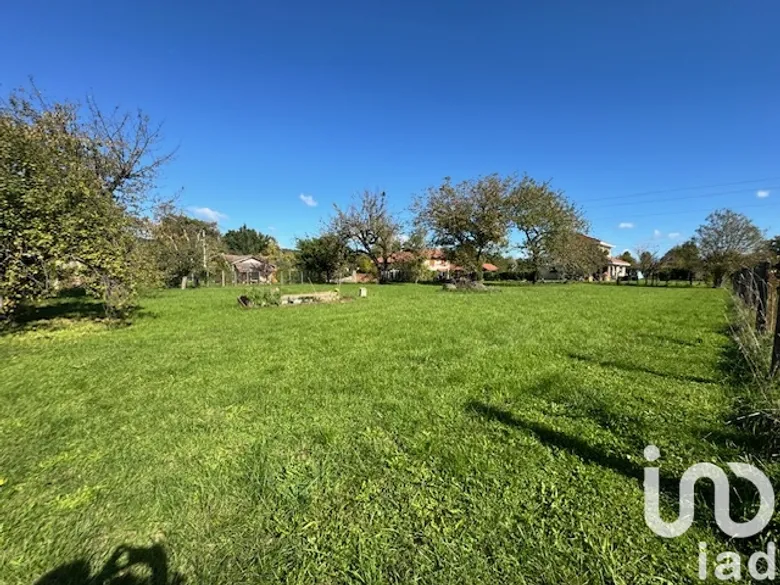 Terrain à bâtir à Tullins (38210) · 210 000 €