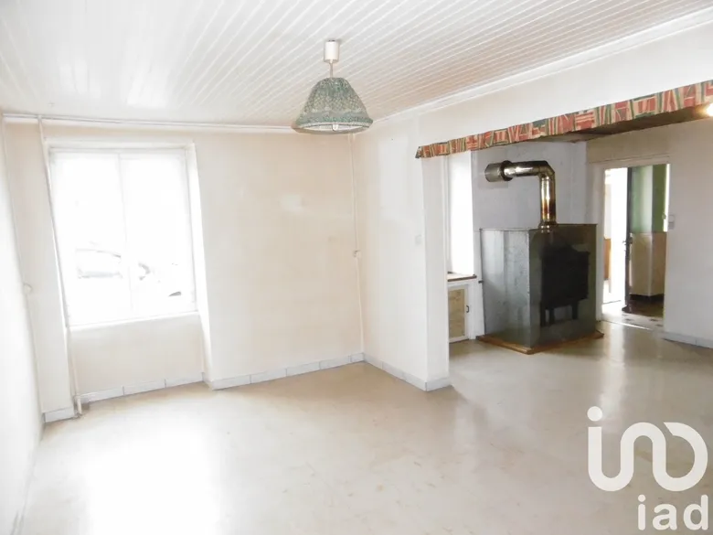 Maison 5 pièces 92 m² · à Longevelle-sur-Doubs · 92 m² · 75 000 €