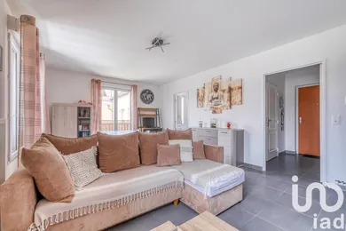 Appartement à Neufmoutiers-en-Brie (77610)