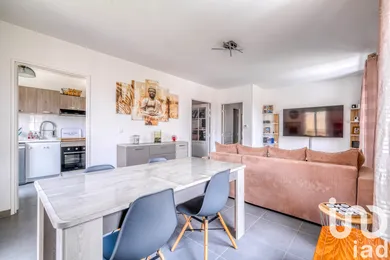 Apartment in Neufmoutiers-en-Brie (77610)