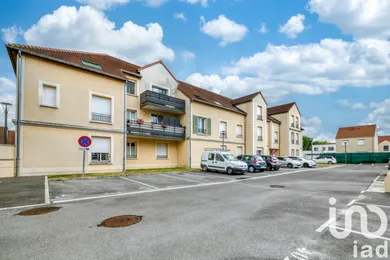Apartment in Neufmoutiers-en-Brie (77610)