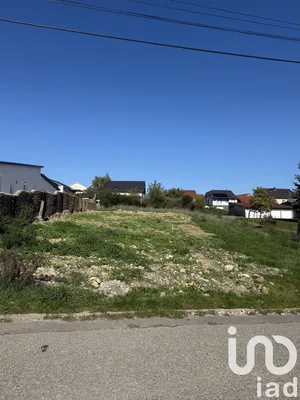 Land at Nousseviller-Saint-Nabor (57990)