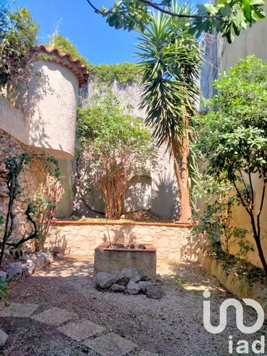 Maison à La Cadière-d'Azur (83740)