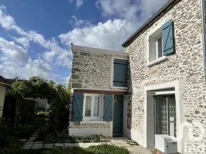 Village house at Fontenailles (77370)