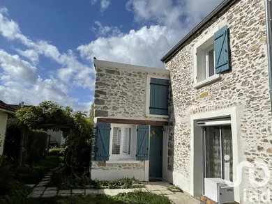 Village house at Fontenailles (77370)