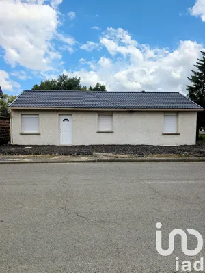 Village house at Tugny-et-Pont (02640)
