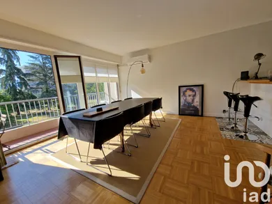 Apartment in Échirolles (38130)