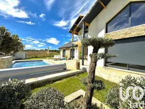 Architectural house in Lahourcade (64150)