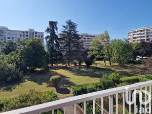 Apartment in Échirolles (38130)