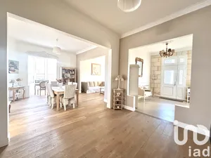 Demeure à Saint-Médard-en-Jalles (33160)