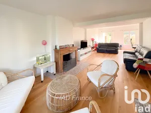 House at Vernouillet (78540)