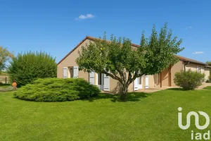 Traditional house in Châteaugay (63119)