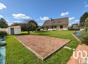 Maison d'architecte à Revelles (80540)