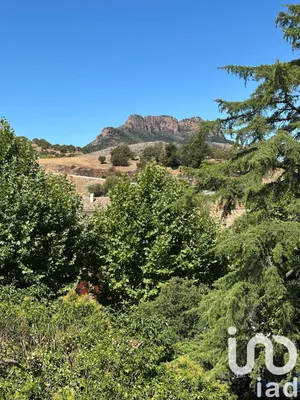 Maison à Roquebrune-sur-Argens (83520)