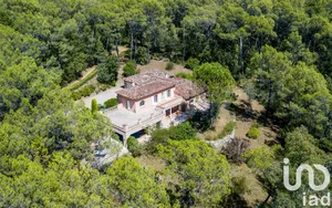 Park home at Seillans (83440)