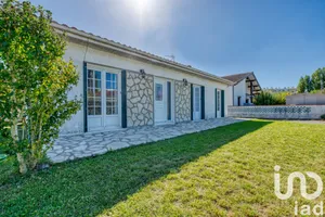 House at Villenave-d'Ornon (33140)