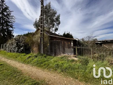 Land at Saint-Gervais-de-Vic (72120)