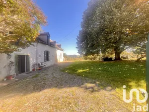 House at Oueilloux (65190)
