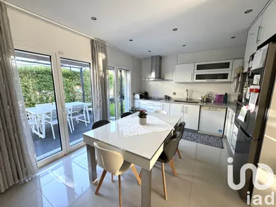 House in Pontault-Combault (77340)