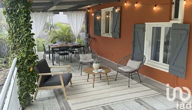 House at Saint-Pierre (97410)