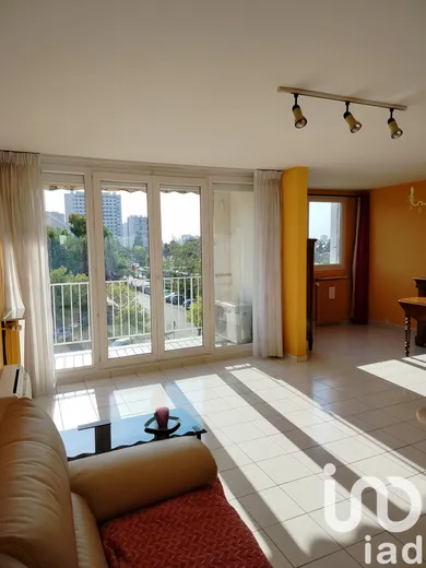 Apartment in Tours (37000)