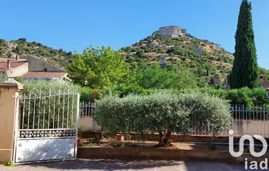 Building at Saint-Victor-la-Coste (30290)