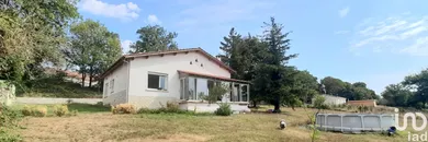 House at Moncaut (47310)
