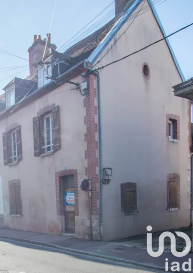 Village house at Châtillon-Coligny (45230)