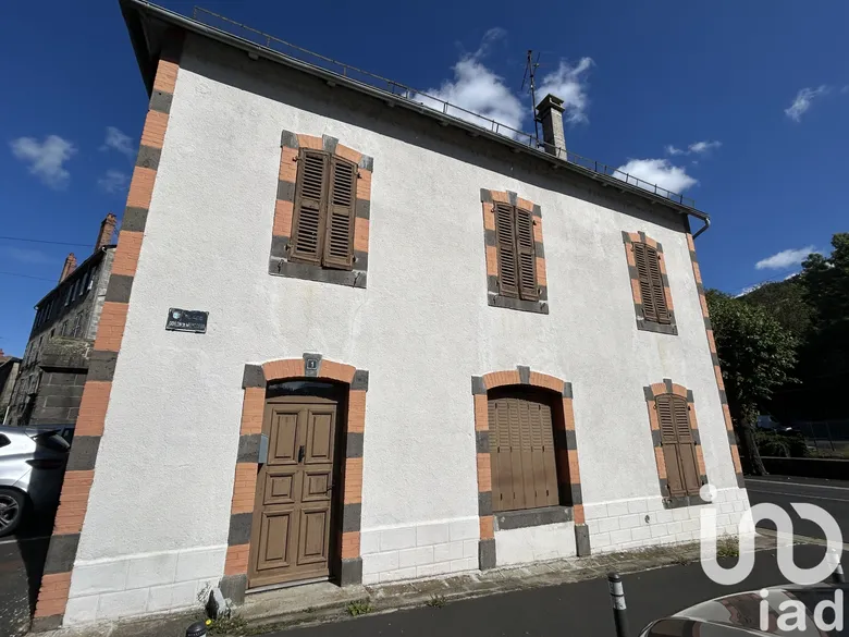 Maison 5 pièces 80 m² · à Saint-Flour · 80 m² · 62 000 €
