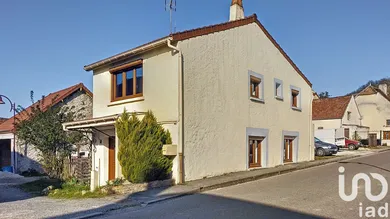 Village house at Bethon (51260)