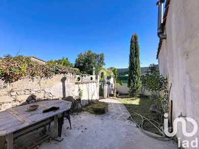 Maison de village à Saint-Christoly-Médoc (33340)