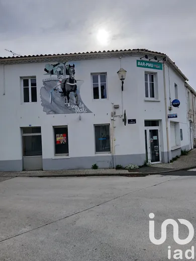 Immeuble à Bournezeau (85480)