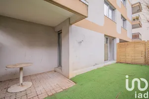 Apartment in Grenoble (38100)
