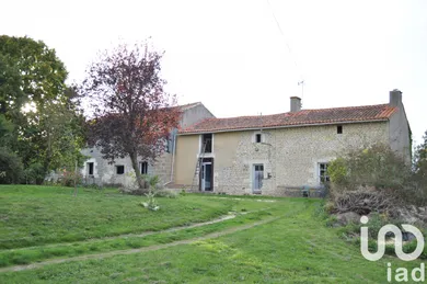 House at Saint-Jean-de-Sauves (86330)