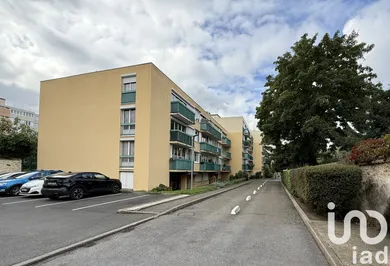 Apartment in Longjumeau (91160)