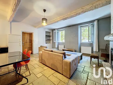 Apartment in Saint-Paul-en-Forêt (83440)