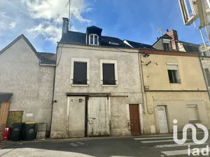 Building at Vierzon (18100)