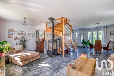 House at Chessy (77700)